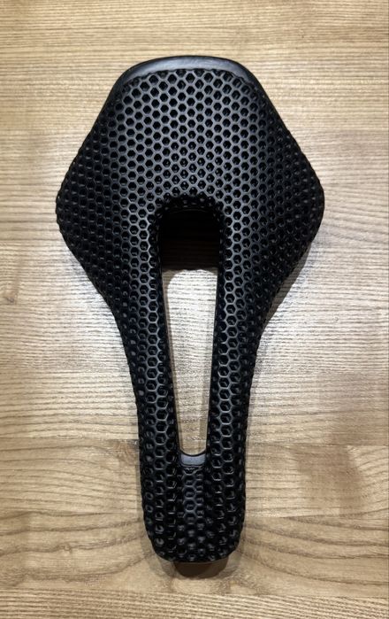 Siodełko Ryet 3d full carbon