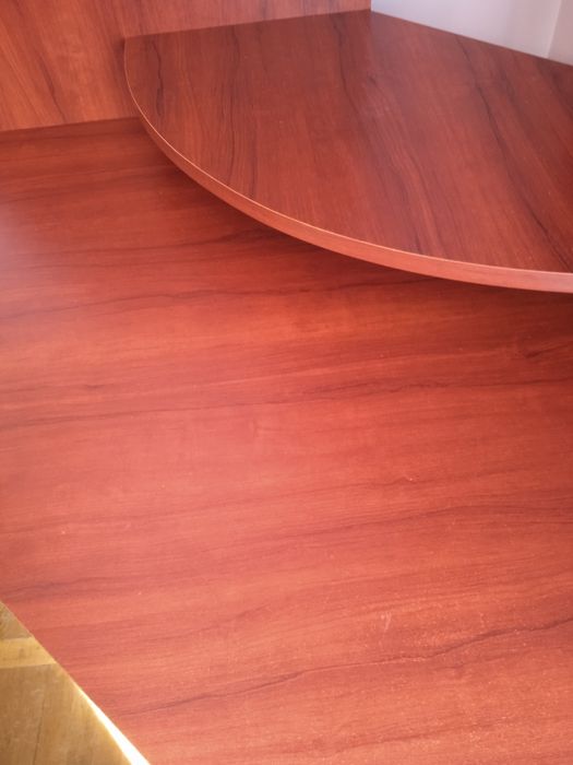 Стіл комп'ютерний