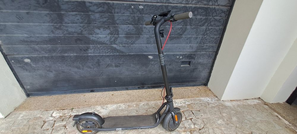 Trotinete Navee V25