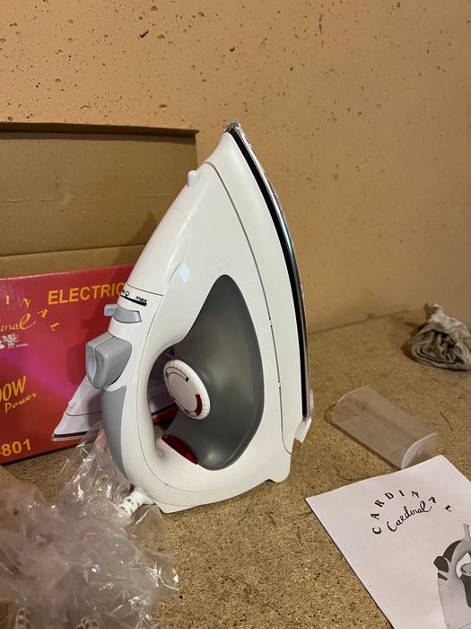 Праска Cardinal CR-801