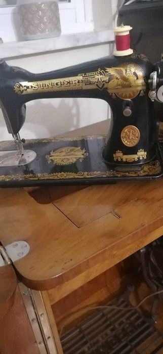 Maquina de costura singer