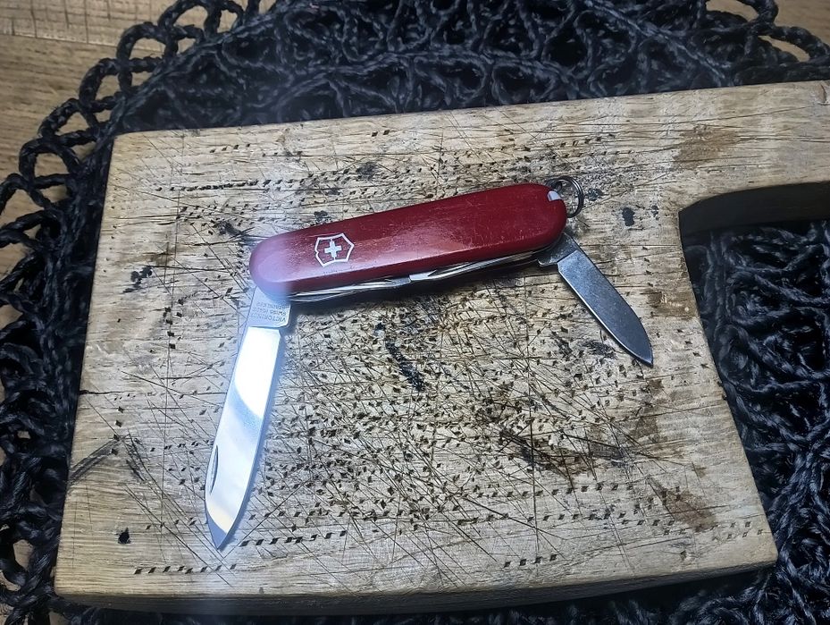 Victorinox climber
