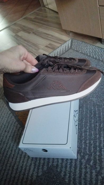 Buty sportowe czekolada