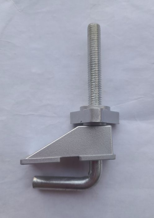 Зажим пластиковий.