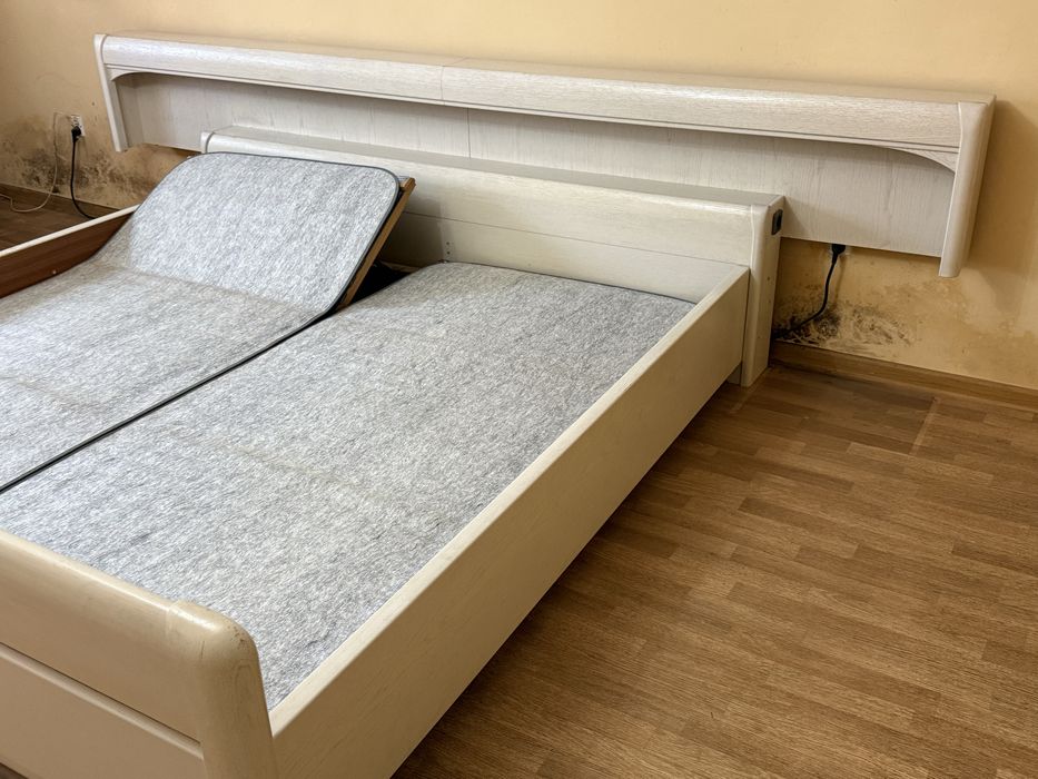 Łóżko 200x200 stan dobry, solidna konstrukcja