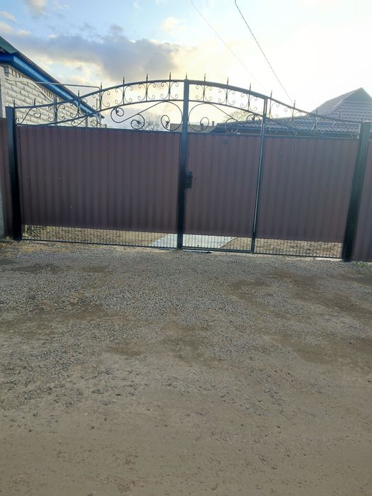 Продам ворота з каліткою