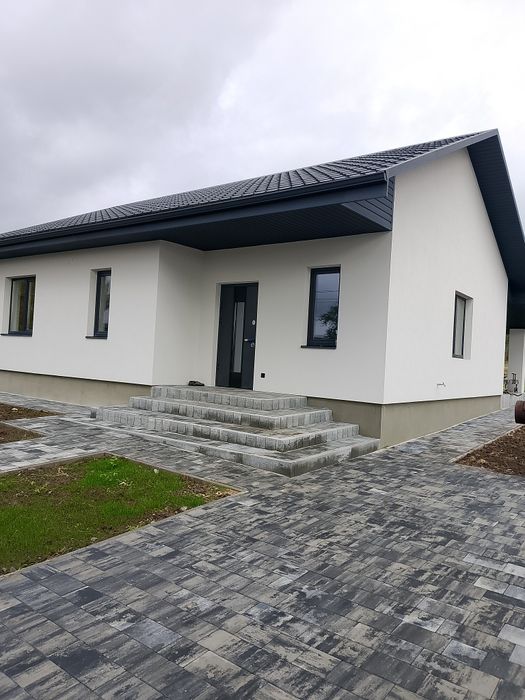 Продам заміський будинок