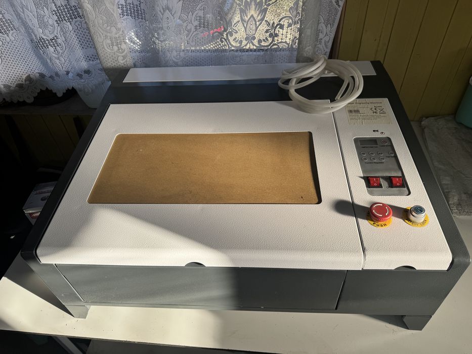 Ploter Laserowy CO2 40W MAX 40x40cm + Air Assist + Red Point