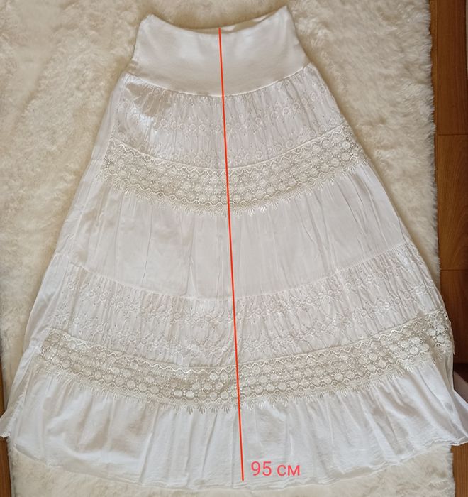 Ярусная длинная юбка с кружевными вставками и эластичным поясом