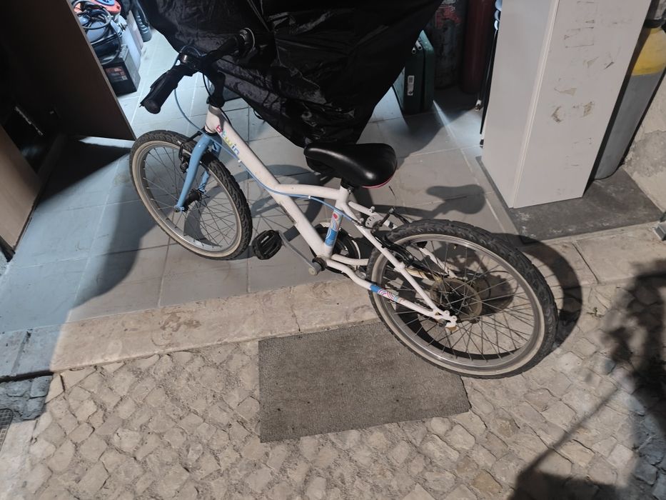 Vendo 2 bicicletas de criança entrego Amadora