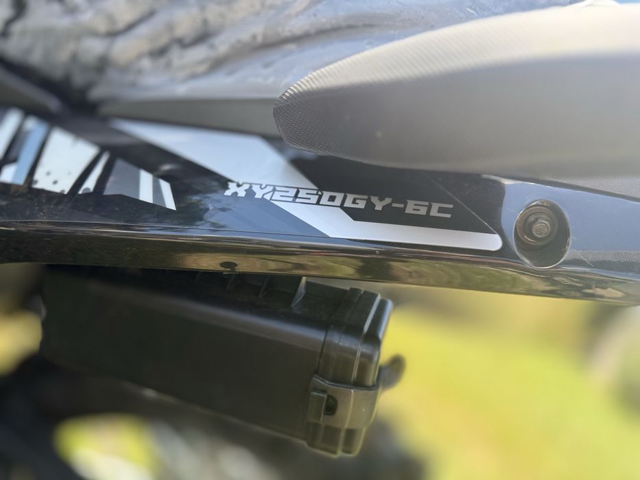 Мотоцикл Shineray XY250GY-6C  (зібраний)