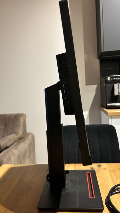 Base Monitor Regolabile Lenovo Q24I-20 &ndash; Colore Argento, Aperta Mai Usata (N72)