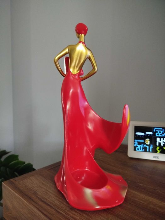 Elegancki stojak na wino