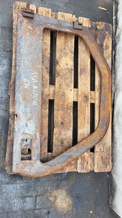 Ramka drzwi Manitou 634