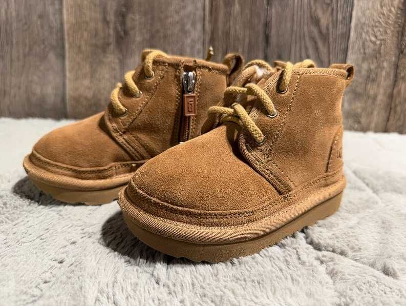 Buty dziecięce zimowe UGG Neumel II 23,5