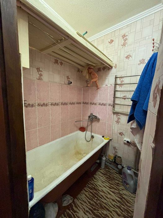 Продаж 2-кімнатної квартири місто Узин.