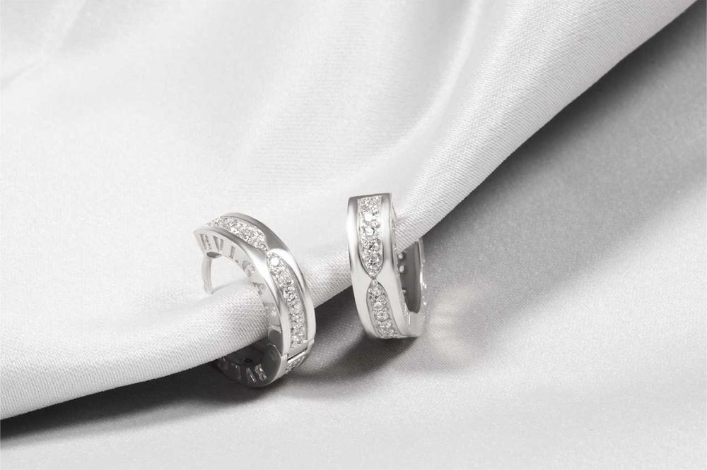 Серьги из белого золота с муассанитами