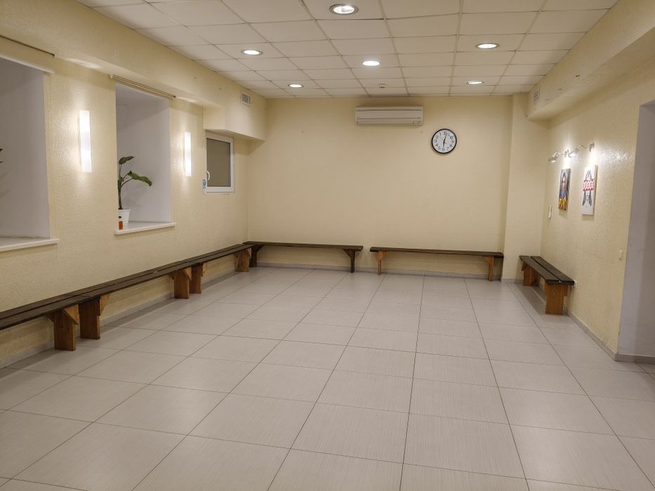 Приміщення зал почасово погодинно центр