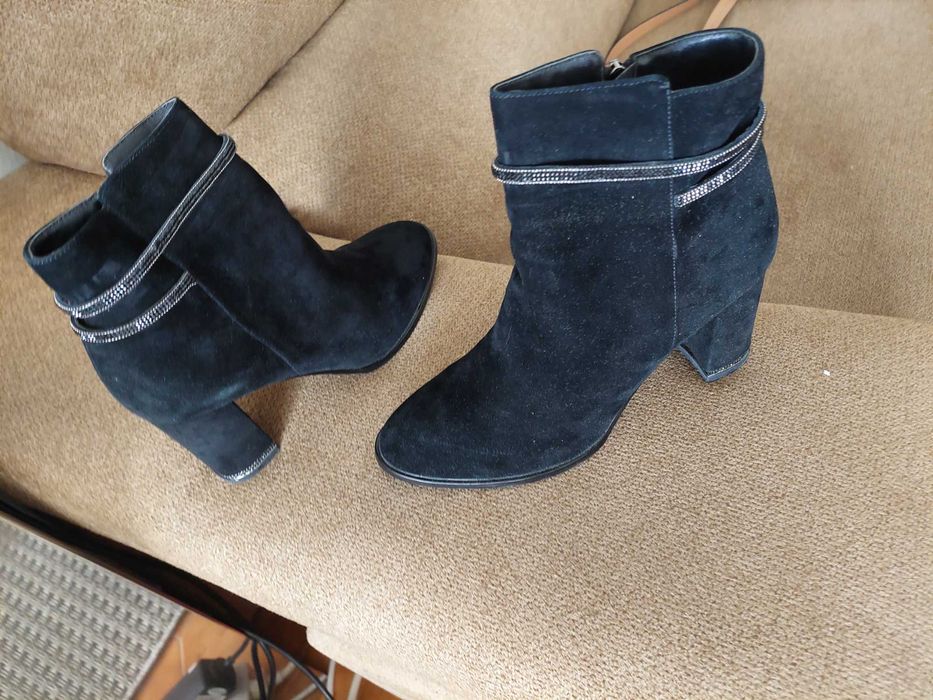 Botas curtas para mulher