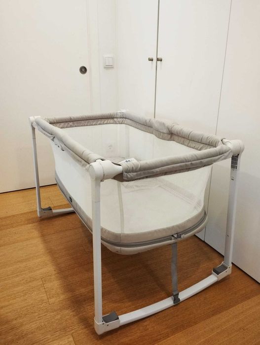 Quase novo berço de viagem extensível Chicco Zip&Go