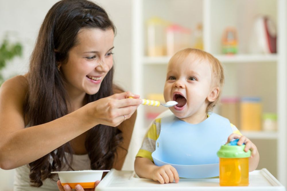 Tomo conta de crianças e bebés