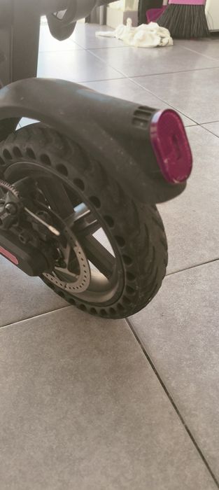 Trotinete elétrica Street Surfing Voltaik MGT 350 preto