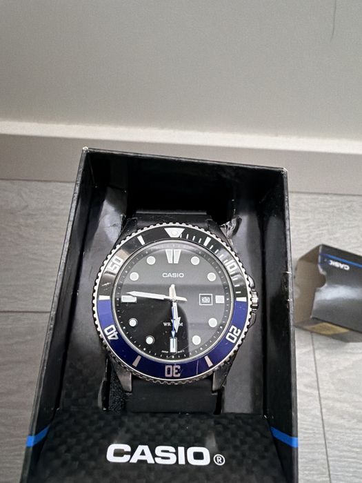 Zegarek Casio Duro Diver Batman