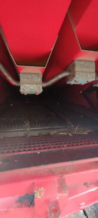 Продаж комбайну Мойсей Фергюсон16(Сампо580) MF16