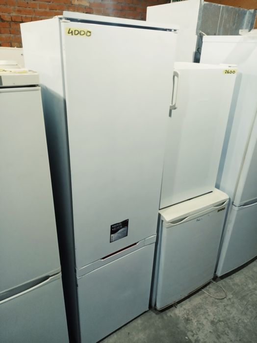 Холодильник двухкамерний Liebherr cn4815