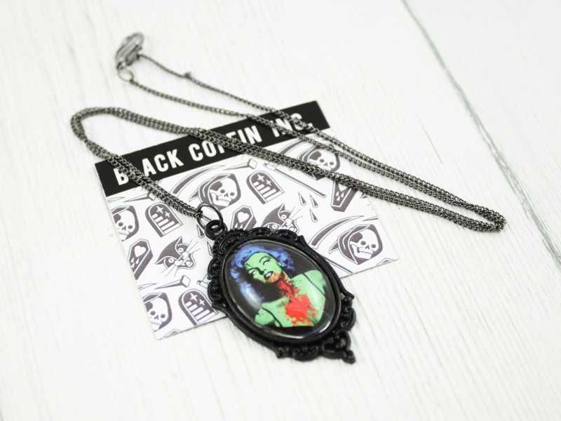 wisiorek Zombie Marilyn Monroe gotycki goth gore BC14