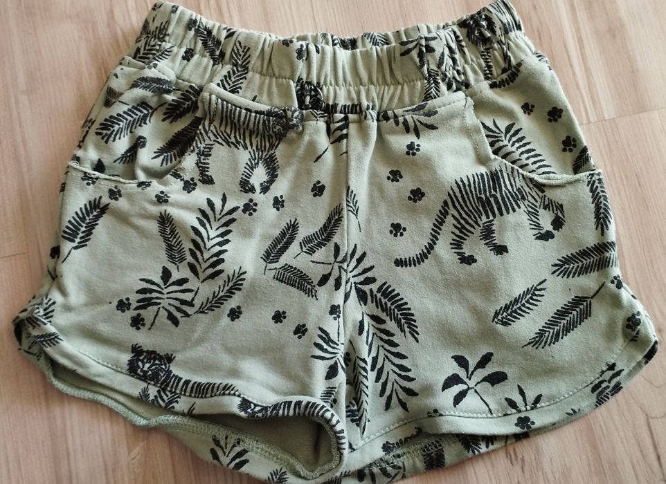 Krótkie spodenki szorty maybe4baby rozmiar 3-4 lata