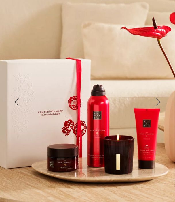 Набори в розмірі М всі в наявності