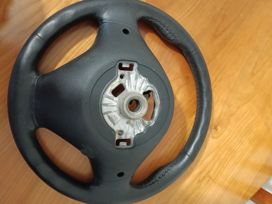 Volante BMW com airbag