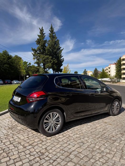 PEUGEOT 208 1.2 ALLURE (2018) foto 3