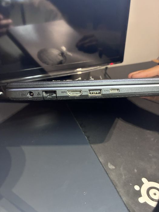Asus vivo book AMD A9 R5 M420 2GB