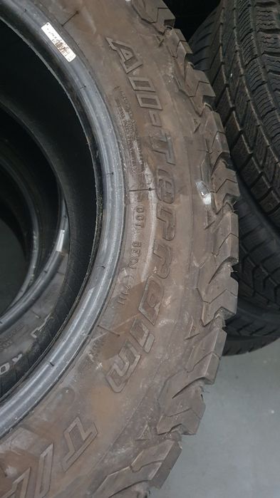 265/60R18 BF Goodrich  AT