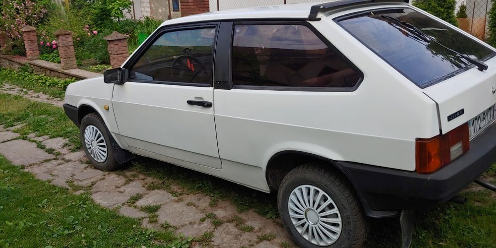 Продам ваз 21083