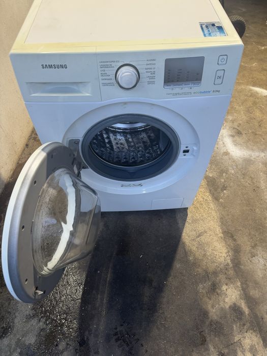 Maquina de lavar roupa