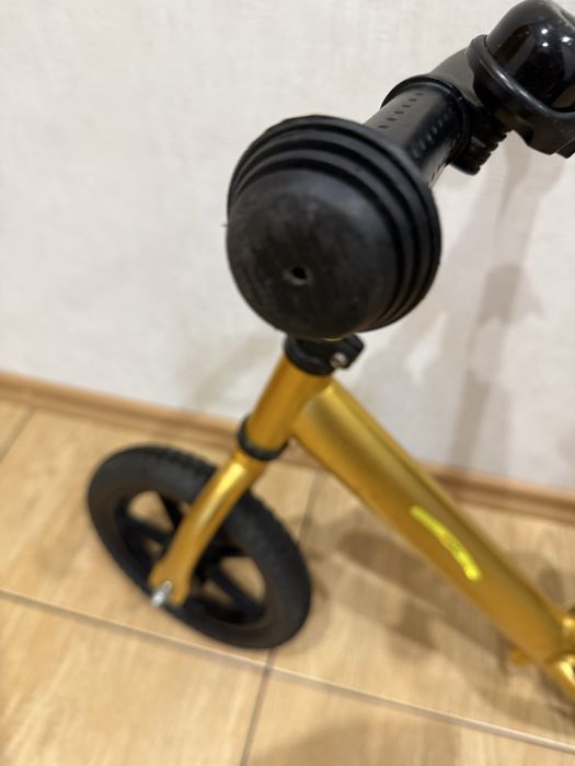 Беговіл Vitus  Bikes Nippy Balanse Дуже легкий!