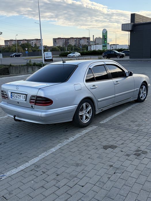 Продам обмен 2.2 діз автомат 2001 рік!