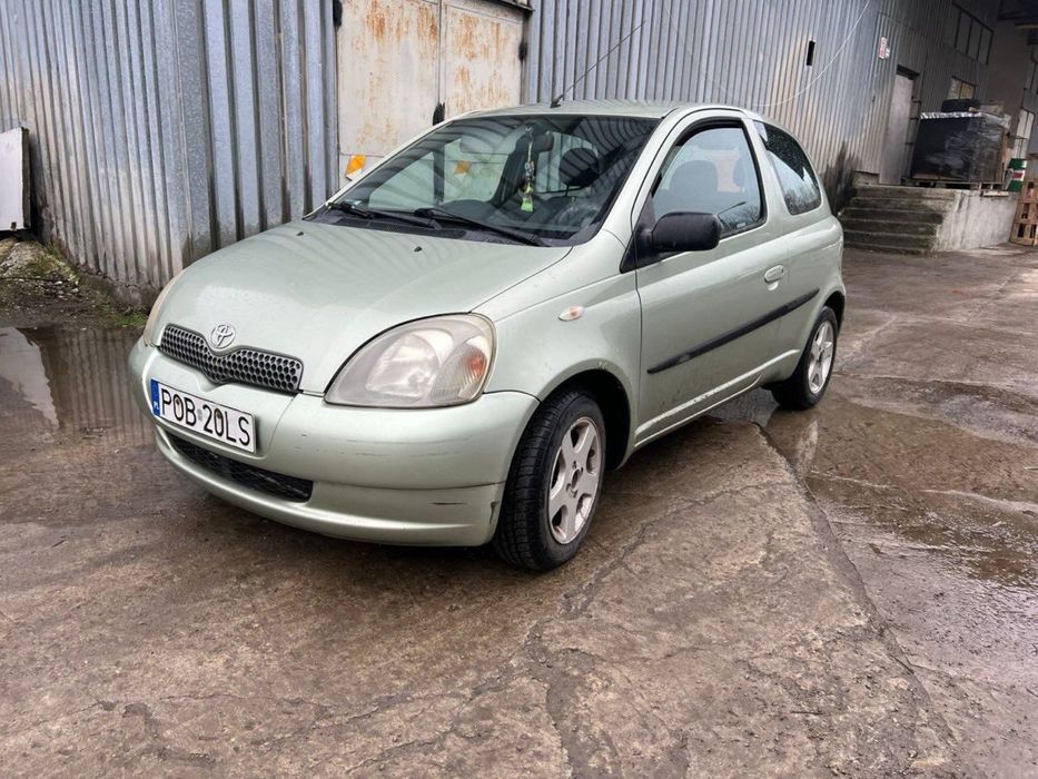 Продам тойоту яріс
