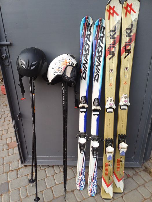 Продам лижі .та шоломи