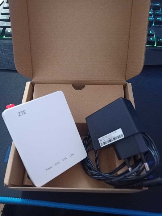 Абонентський термінал GPON ONU ZTE F601 V.6