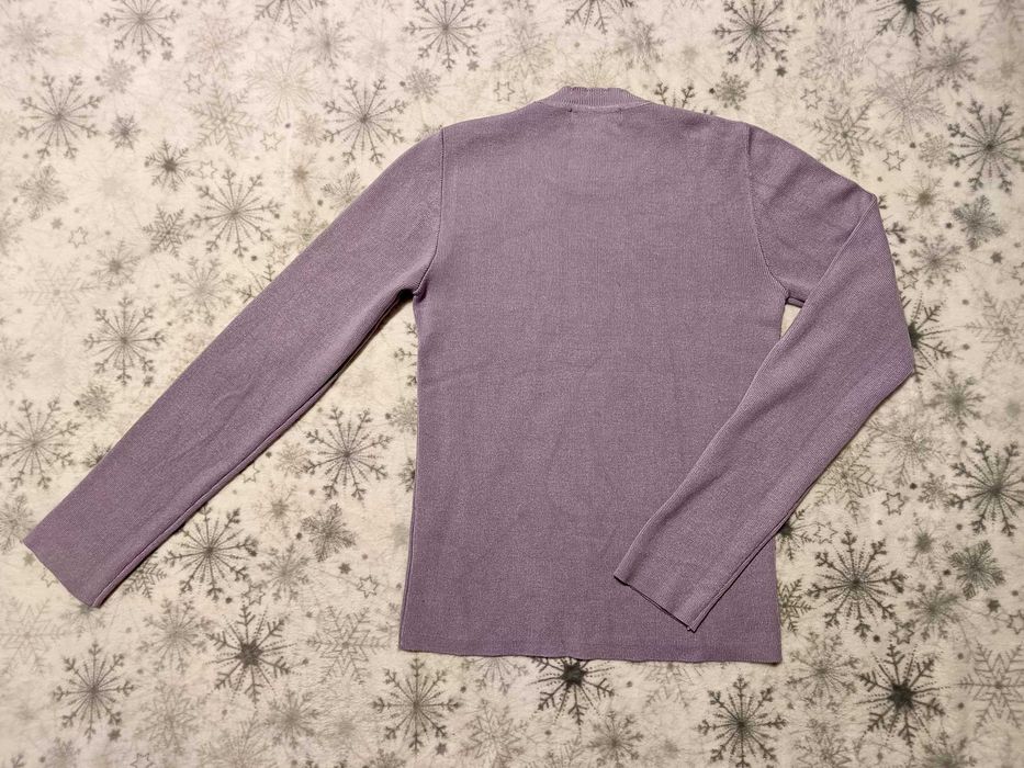 Fioletowy sweter basic