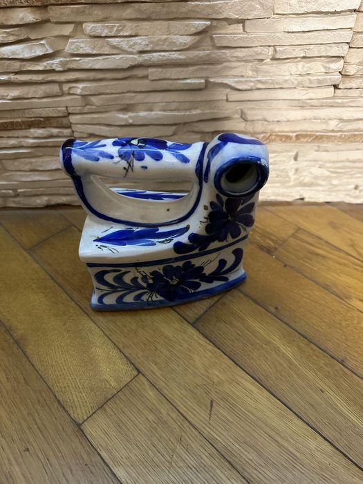 Pudełko na drobiazgi z Delftu w kolorze niebieskim i białym,ceramiczne