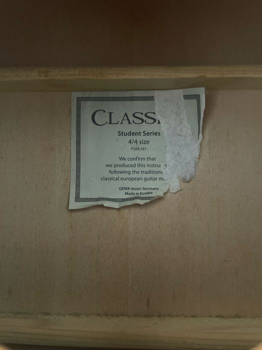 Guitarra GEWA Student series