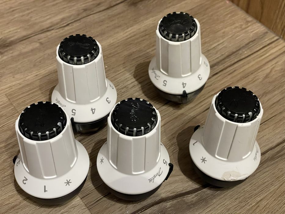 5× Głowica termostatyczna Danfoss M30 – oryginał, komplet. Panda