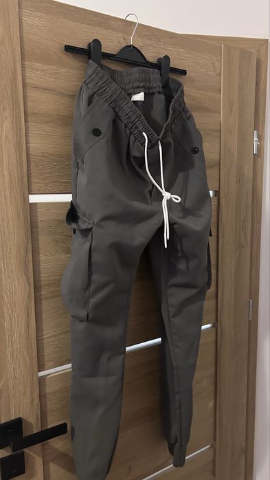 Spodnie cargo joggery