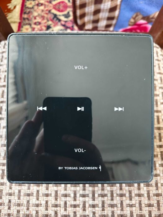 Bluetooth колонки ZeniQ by Tobias Jacobsen (TW-222); Leather Drum 2+