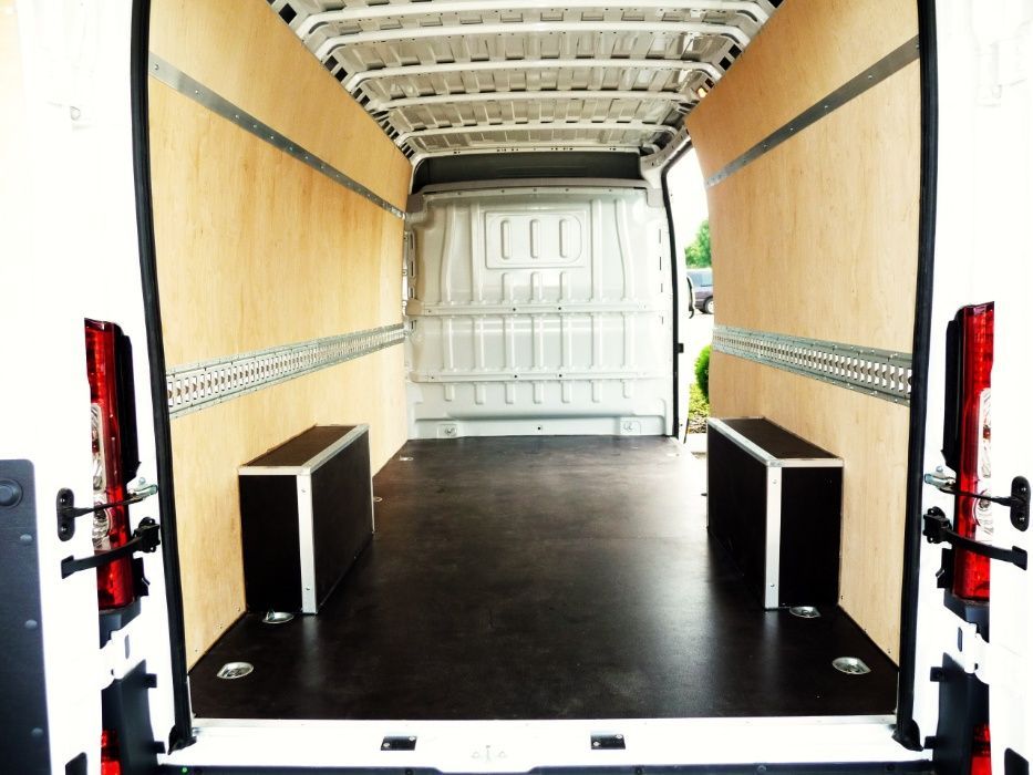Fiat Ducato L2H2 ochrona przedziału ładunkowego